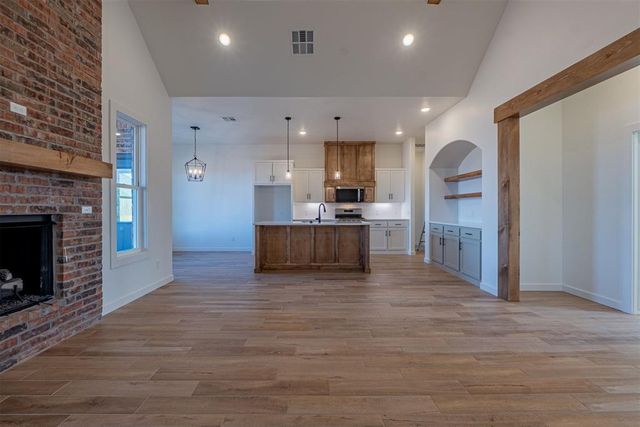 11713 NW 102nd Street, Yukon, OK 73099