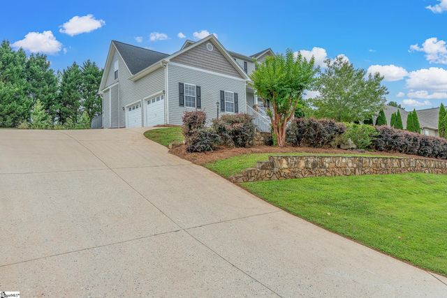156 Faulkner Circle, Greer, SC 29651