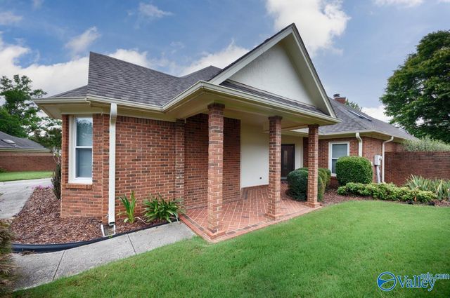 1809 Edgemere Court SE, Huntsville, AL 35803