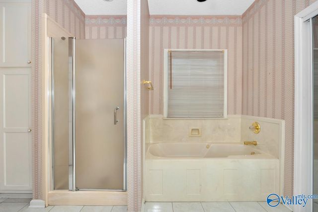 1809 Edgemere Court SE, Huntsville, AL 35803