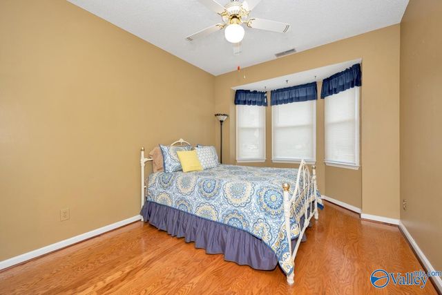 1809 Edgemere Court SE, Huntsville, AL 35803