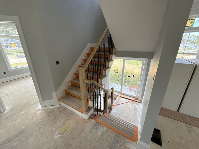 11 Earle Stewart Ln, Wrentham, MA 02093