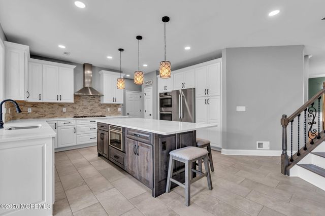 6 Scarborough Drive, Jackson, NJ 08527