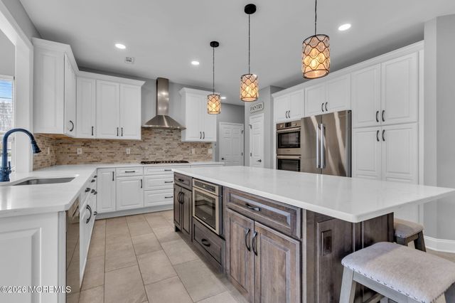 6 Scarborough Drive, Jackson, NJ 08527