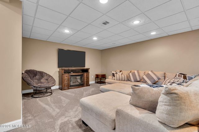 6 Scarborough Drive, Jackson, NJ 08527