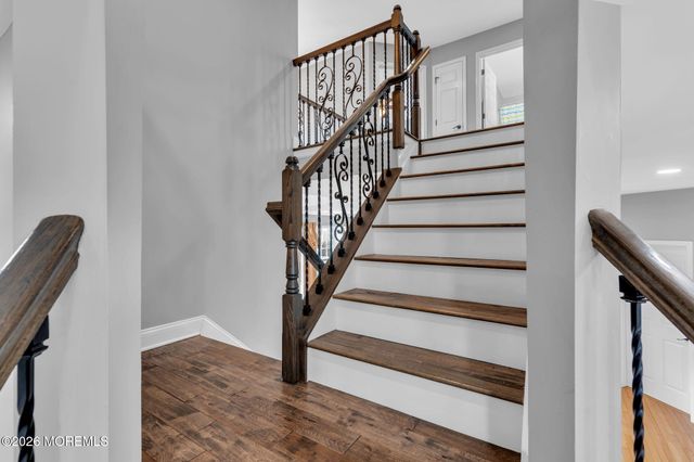 6 Scarborough Drive, Jackson, NJ 08527