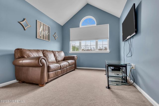 6 Scarborough Drive, Jackson, NJ 08527