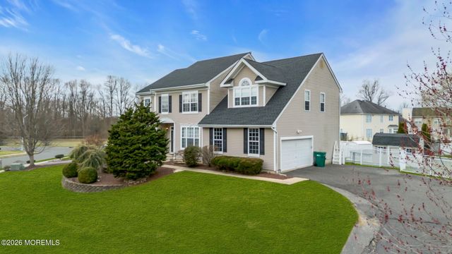 6 Scarborough Drive, Jackson, NJ 08527