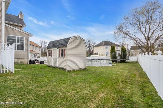 6 Scarborough Drive, Jackson, NJ 08527