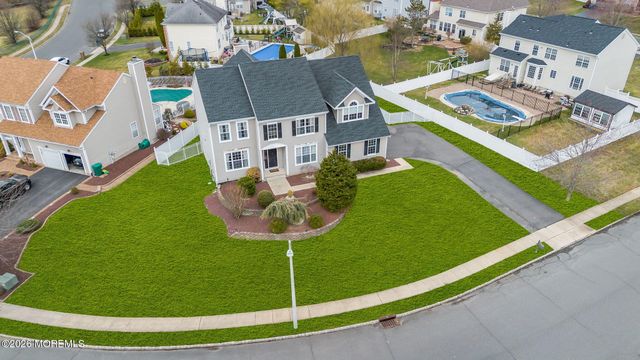 6 Scarborough Drive, Jackson, NJ 08527