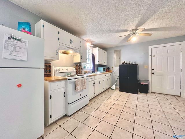 201 Ohio Avenue SE, Hanceville, AL 35077