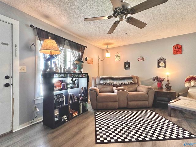 201 Ohio Avenue SE, Hanceville, AL 35077