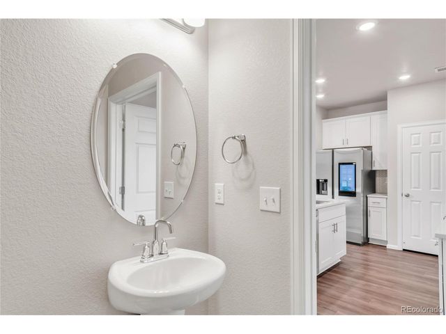 11424 W Belleview Dr, Littleton, CO 80127