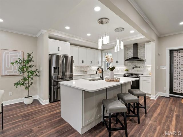 3957 Shaw Boulevard, St Louis, MO 63110