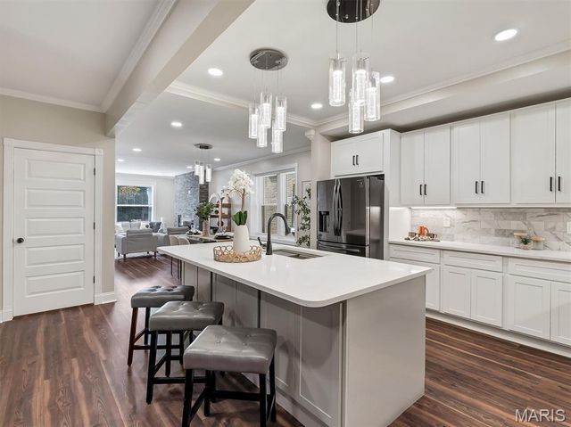 3957 Shaw Boulevard, St Louis, MO 63110