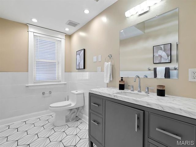 3957 Shaw Boulevard, St Louis, MO 63110