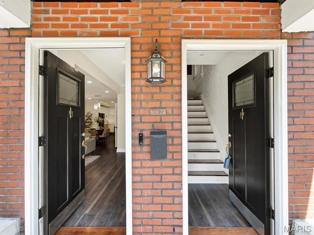 3957 Shaw Boulevard, St Louis, MO 63110