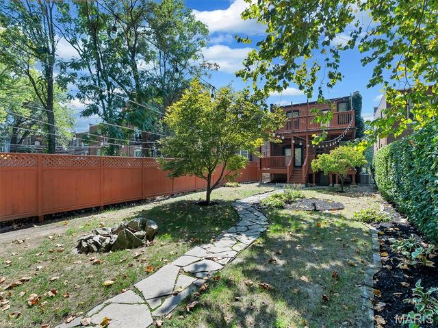 3957 Shaw Boulevard, St Louis, MO 63110