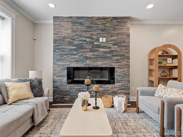 3957 Shaw Boulevard, St Louis, MO 63110