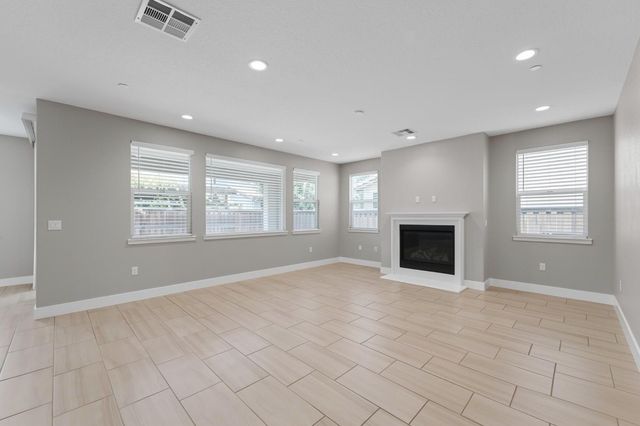 18173 Broadwell Ct, Lathrop, CA 95330
