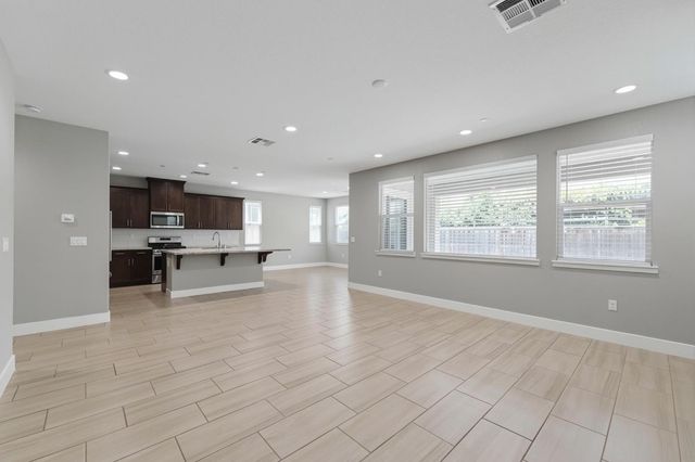 18173 Broadwell Ct, Lathrop, CA 95330