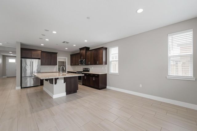 18173 Broadwell Ct, Lathrop, CA 95330