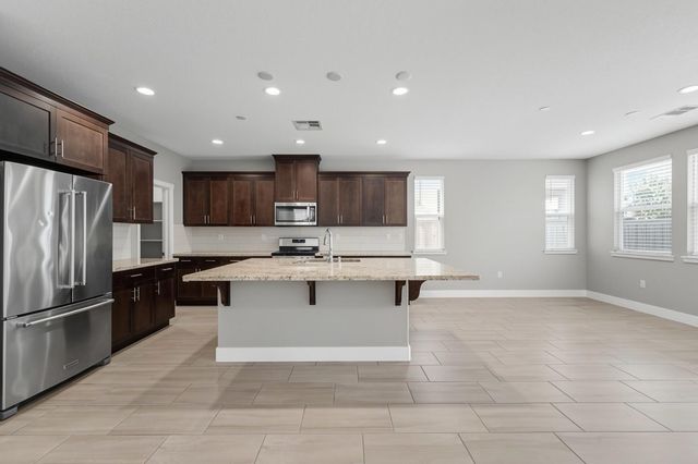 18173 Broadwell Ct, Lathrop, CA 95330