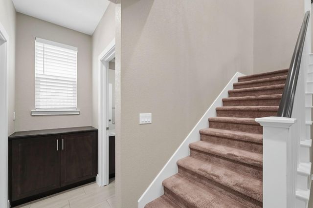 18173 Broadwell Ct, Lathrop, CA 95330