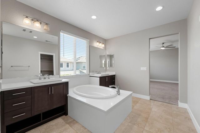 18173 Broadwell Ct, Lathrop, CA 95330