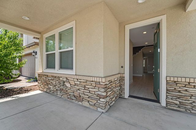 18173 Broadwell Ct, Lathrop, CA 95330
