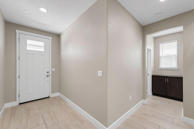 18173 Broadwell Ct, Lathrop, CA 95330