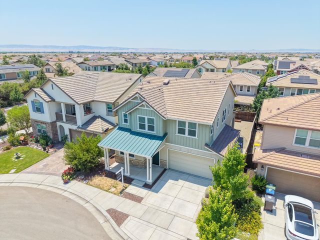 18173 Broadwell Ct, Lathrop, CA 95330