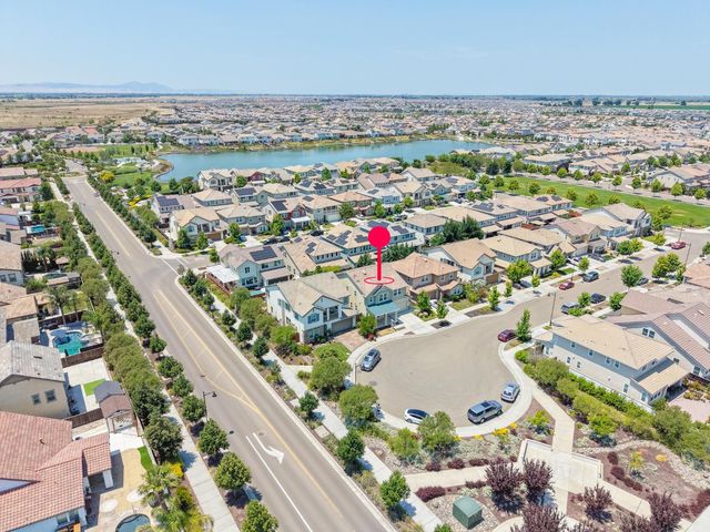 18173 Broadwell Ct, Lathrop, CA 95330