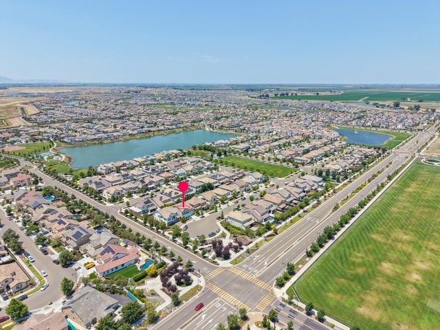 18173 Broadwell Ct, Lathrop, CA 95330