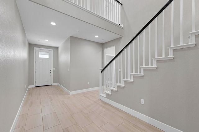 18173 Broadwell Ct, Lathrop, CA 95330