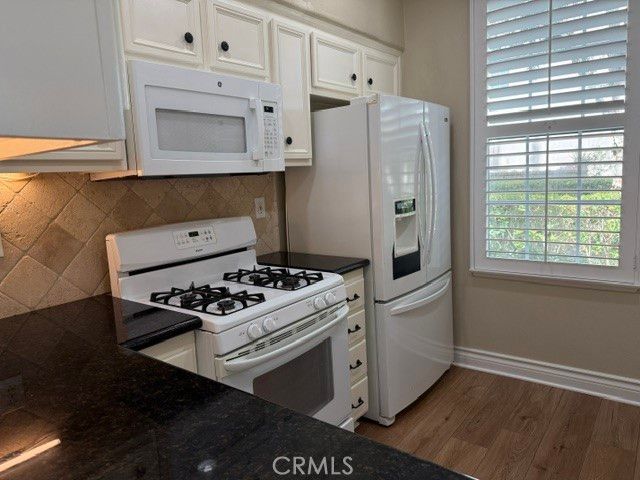 27021 Channel Lane 19, Valencia, CA 91355