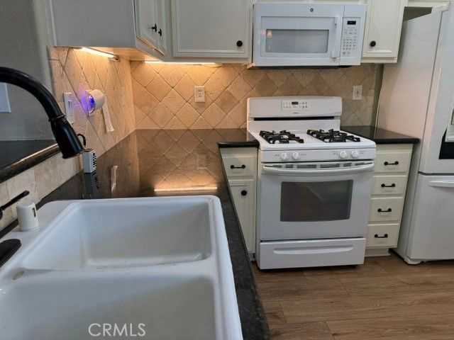 27021 Channel Lane 19, Valencia, CA 91355