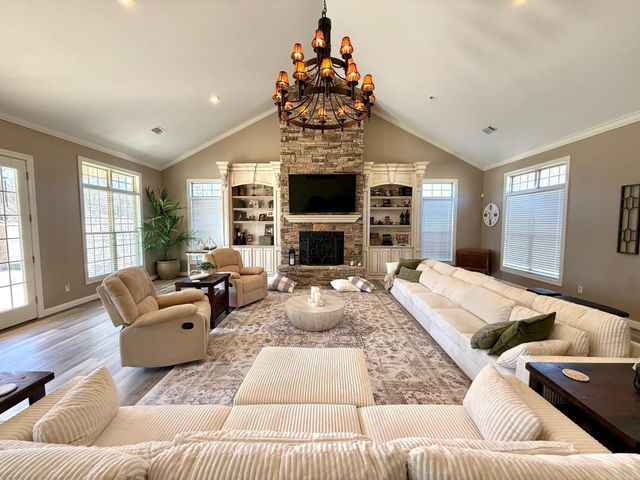 179 Chinook Drive, Hot Springs, AR 71913