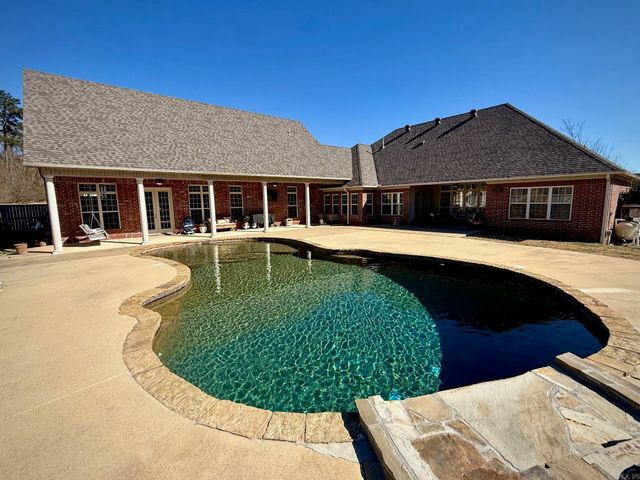 179 Chinook Drive, Hot Springs, AR 71913