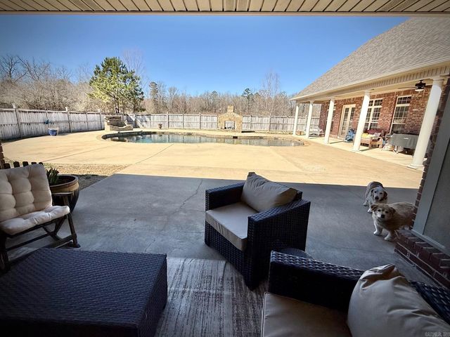 179 Chinook Drive, Hot Springs, AR 71913