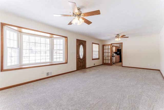 110 W Mount Pleasant Road, Evansville, IN 47711