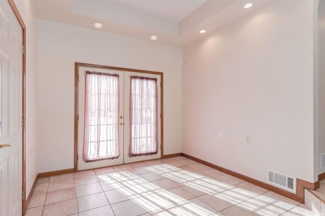 110 W Mount Pleasant Road, Evansville, IN 47711