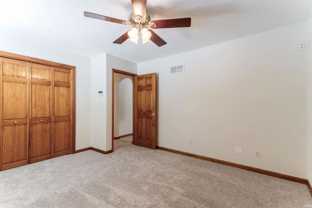 110 W Mount Pleasant Road, Evansville, IN 47711