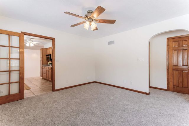 110 W Mount Pleasant Road, Evansville, IN 47711