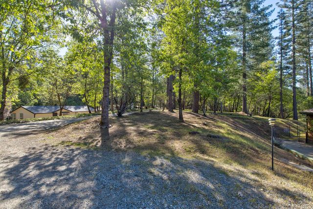 3830 Dogwood Pass Rd, Mokelumne Hill, CA 95245