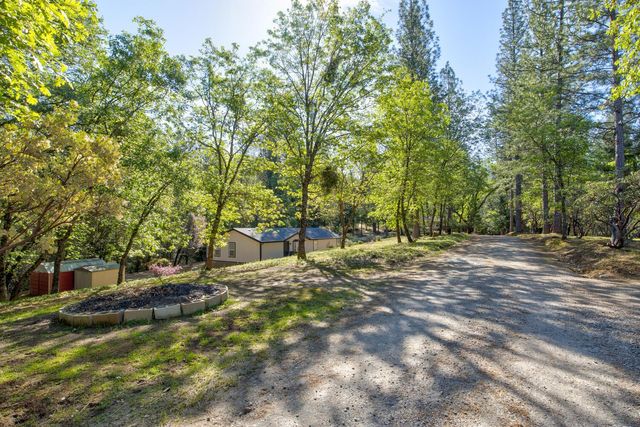 3830 Dogwood Pass Rd, Mokelumne Hill, CA 95245