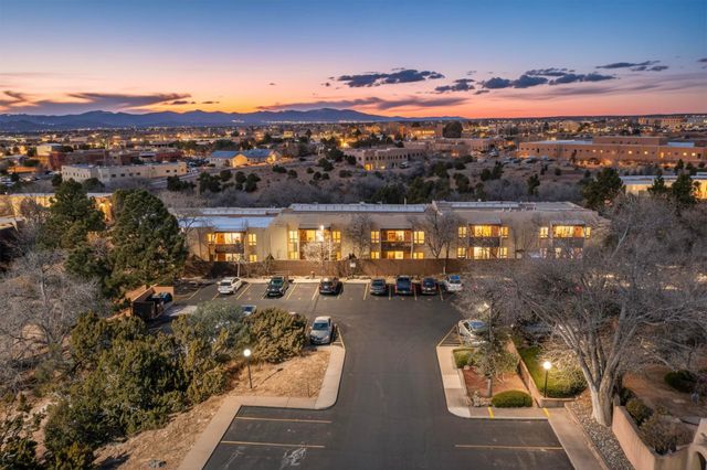 155 Calle Ojo Feliz P, Santa Fe, NM 87505