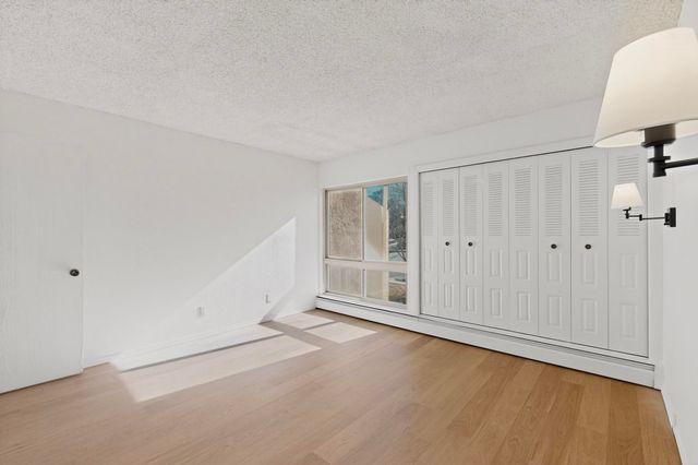 155 Calle Ojo Feliz P, Santa Fe, NM 87505