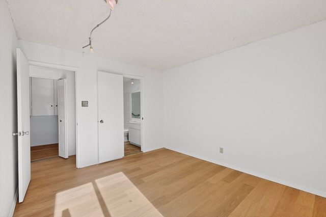 155 Calle Ojo Feliz P, Santa Fe, NM 87505