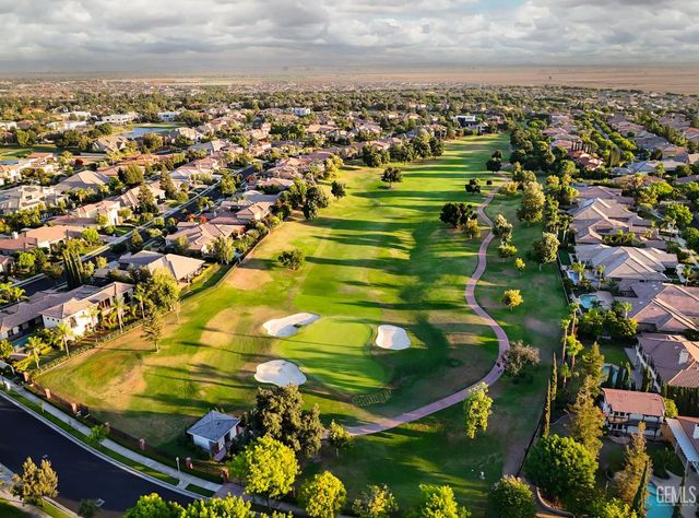 12504 Crown Crest Drive, Bakersfield, CA 93311